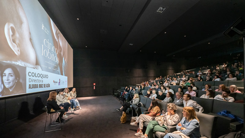 CINEFÓRUM CINCO LOBITOS