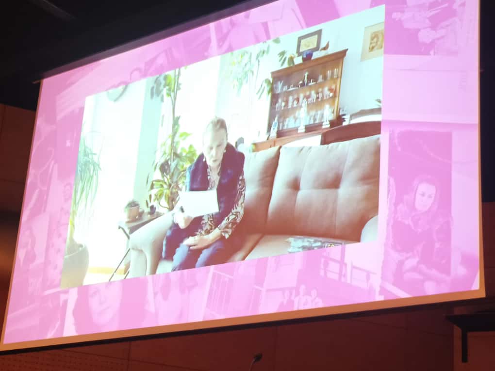 Homenaje a Carmen Castellote