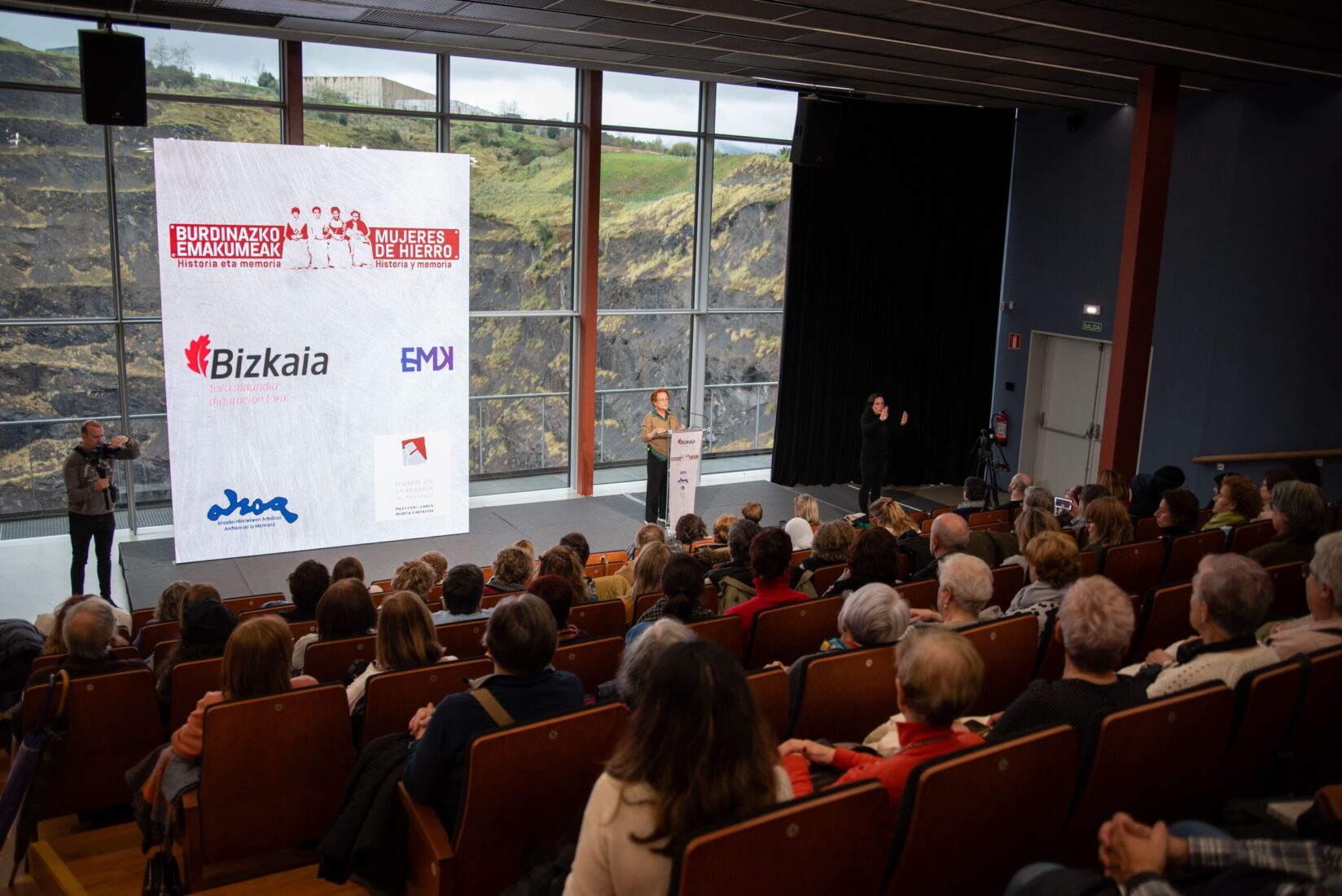 Exposición «Mujeres de Hierro»